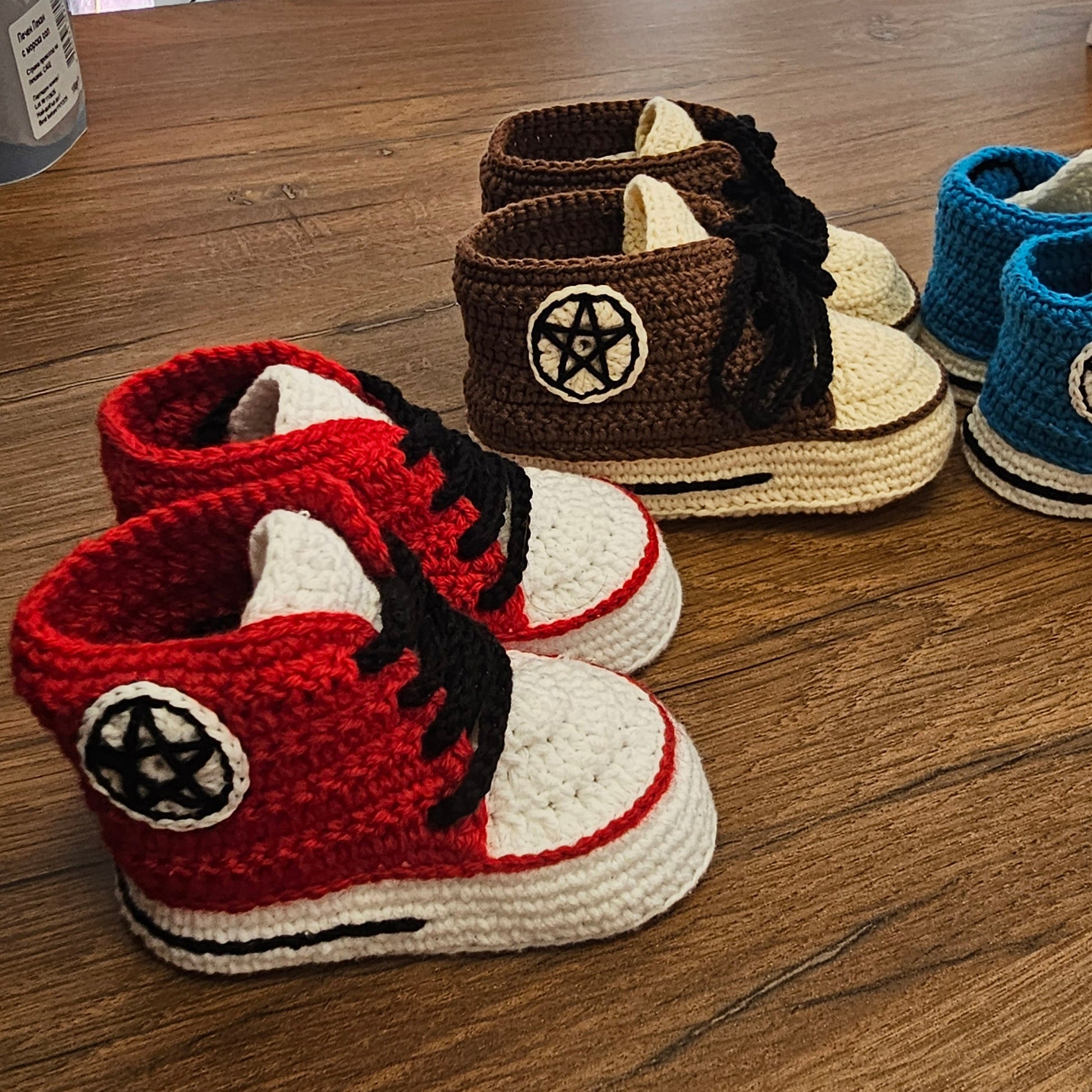 Плетени обувчици тип Кецове – за звездичките на мама и тати 🌟
