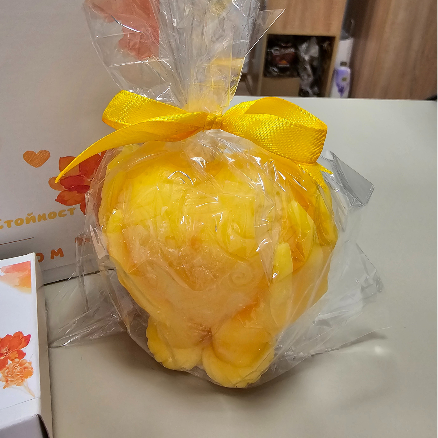 Свещ Сърце в прегръдка